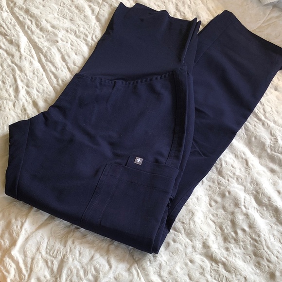 Figs Women's Navy Cargo Pants - Picture 1 of 4
